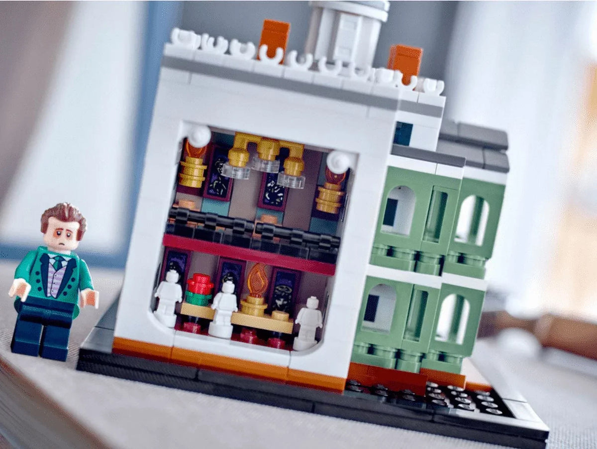 LEGO Disney Mini Enchanted Mansion # 40521 - 680 Pieces