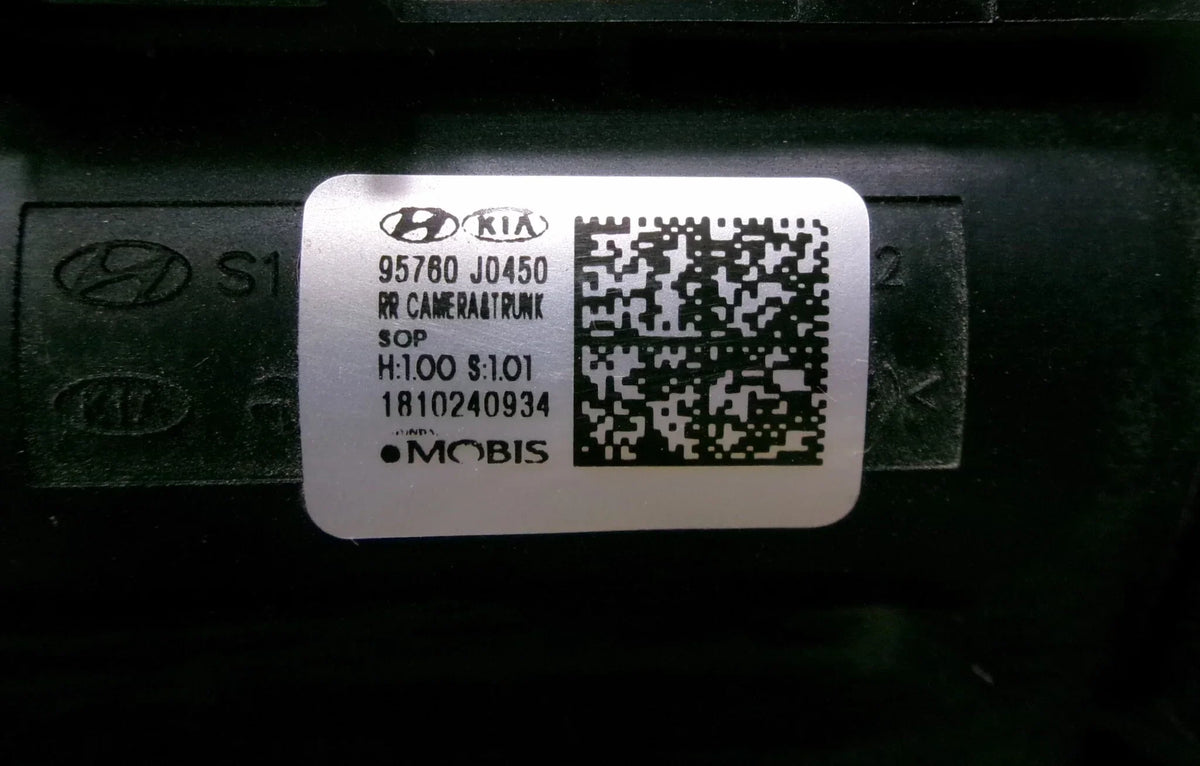 Pre-Owned 2019 Hyundai Accent Rear View Backup Camera 95760J0450 OEM (Good)