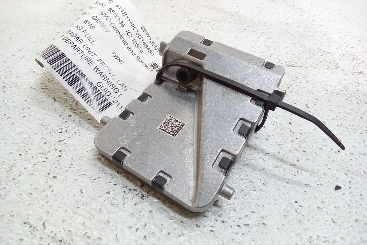 Pre-Owned 2018 Toyota Camry Front Windshield Lane Departure Warning Camera 8646C-06010 OEM (Good)