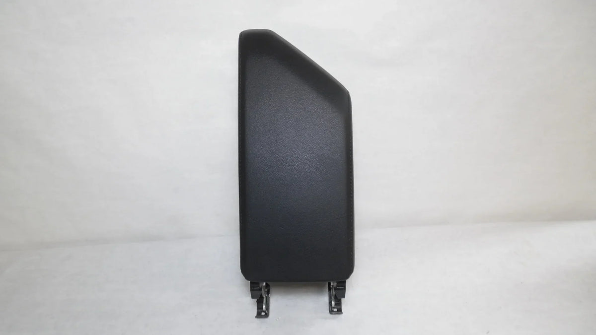 Pre-Owned 2019 2020 2021 Volkswagen Jetta Center Floor Console Lid Armrest Black OEM (Good)