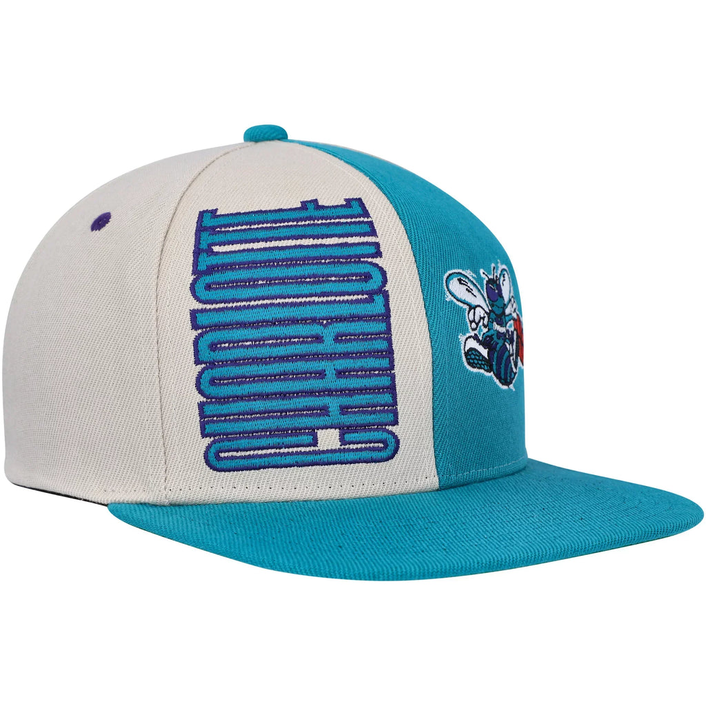 Men's Mitchell & Ness Cream Charlotte Hornets Hardwood Classics Pop Snapback Hat - OSFA